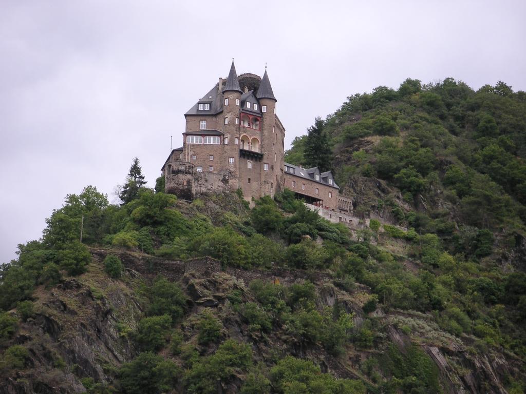 Gasthaus Zum Rebstock Hirzenach Zimmer foto